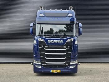 S520 V8 4x2 / 2 TANKS / PARKING COOLER / RETARDER